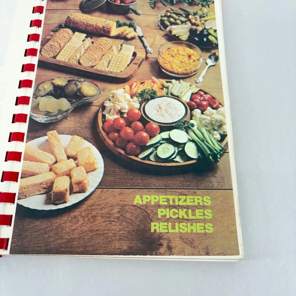 Vintage The Bum-Bah Bucketeers Vittles Cookbook Harleysville PA Kitsch Regional